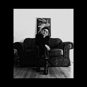 Meet your Posher, Isabel